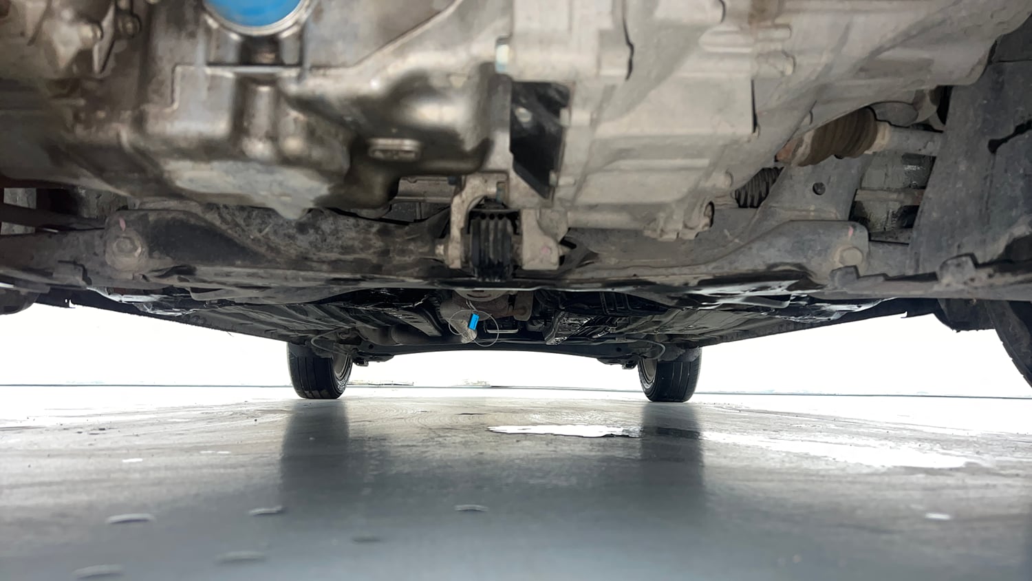 Used 2020 Honda Amaze 1.2 VX MT Petrol Petrol Manual extra FRONT LEFT UNDERBODY VIEW