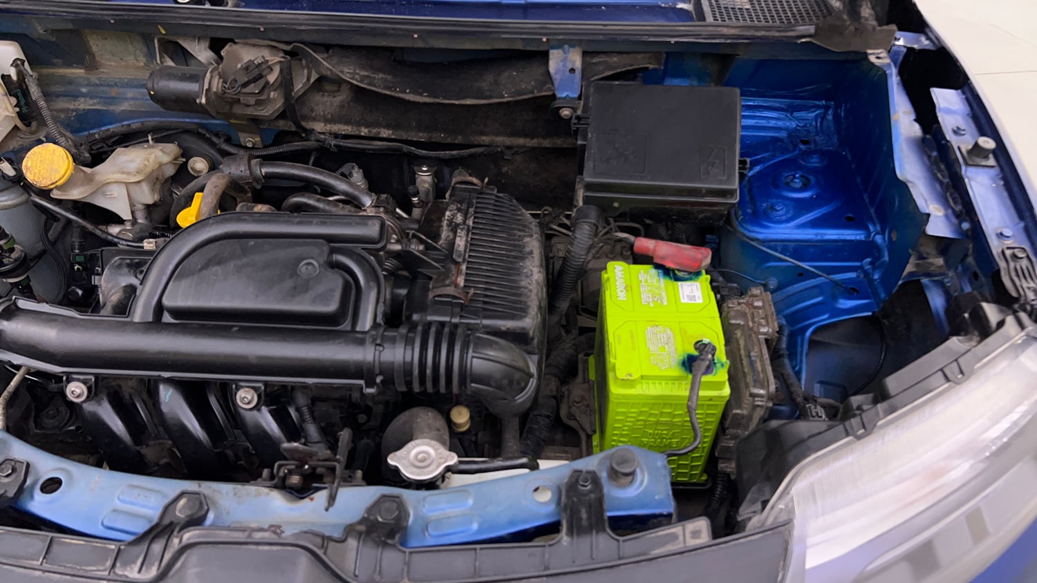 Used 2020 Renault Kwid CLIMBER 1.0 AMT Opt Petrol Automatic engine ENGINE LEFT SIDE VIEW