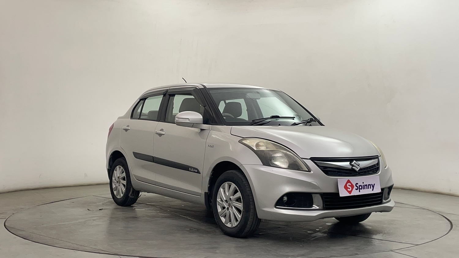 Used 2016 Maruti Suzuki Swift Dzire ZDI Diesel Manual exterior RIGHT FRONT CORNER VIEW