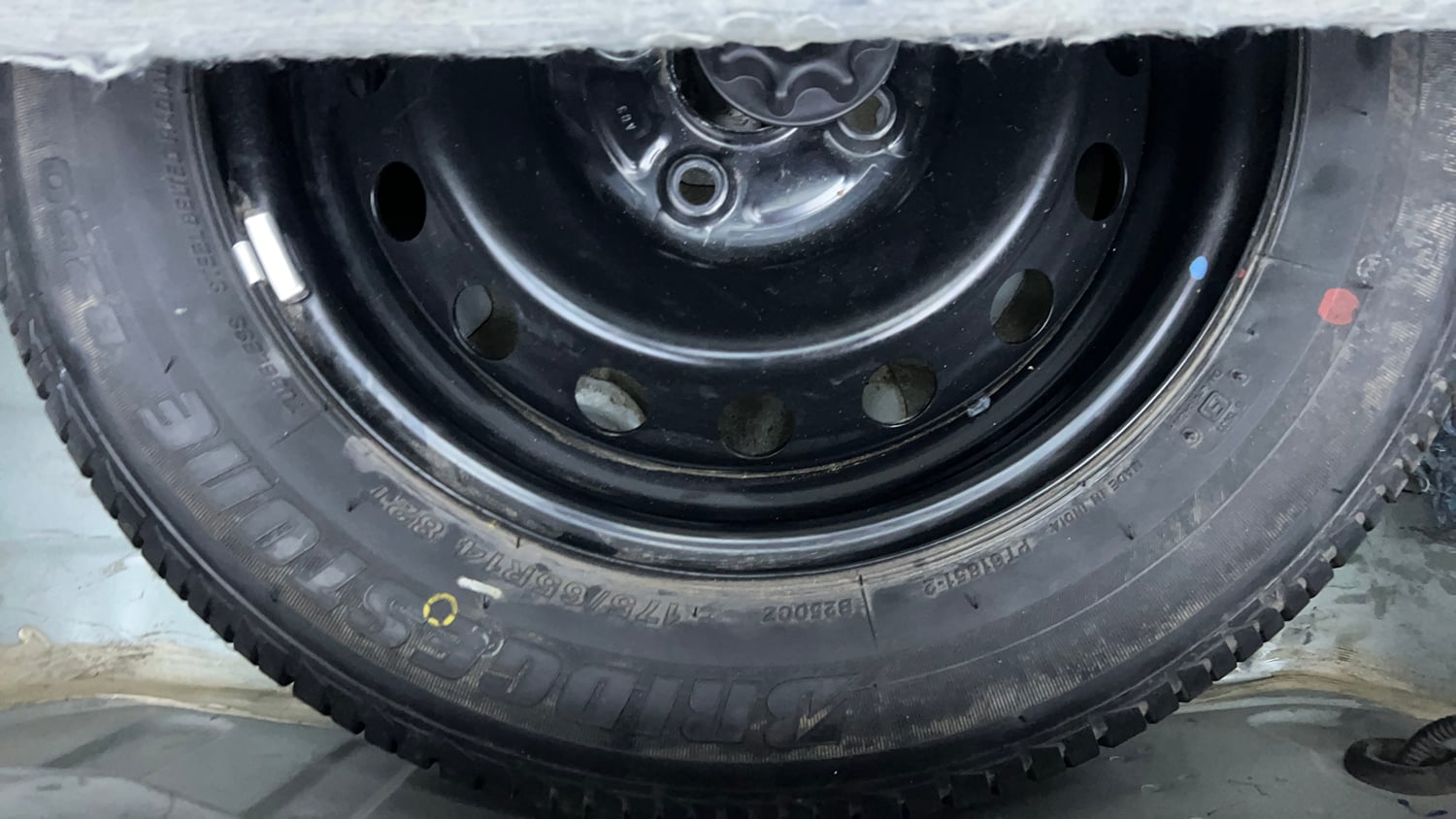 Used 2017 Toyota Etios Liva GXD Diesel Manual tyres SPARE TYRE VIEW