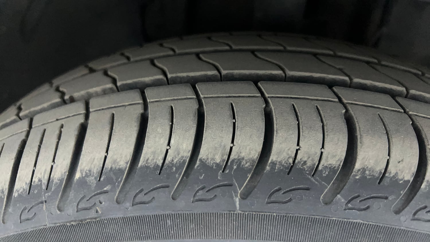 Used 2021 Tata Tigor XM Petrol Manual tyres RIGHT FRONT TYRE TREAD VIEW