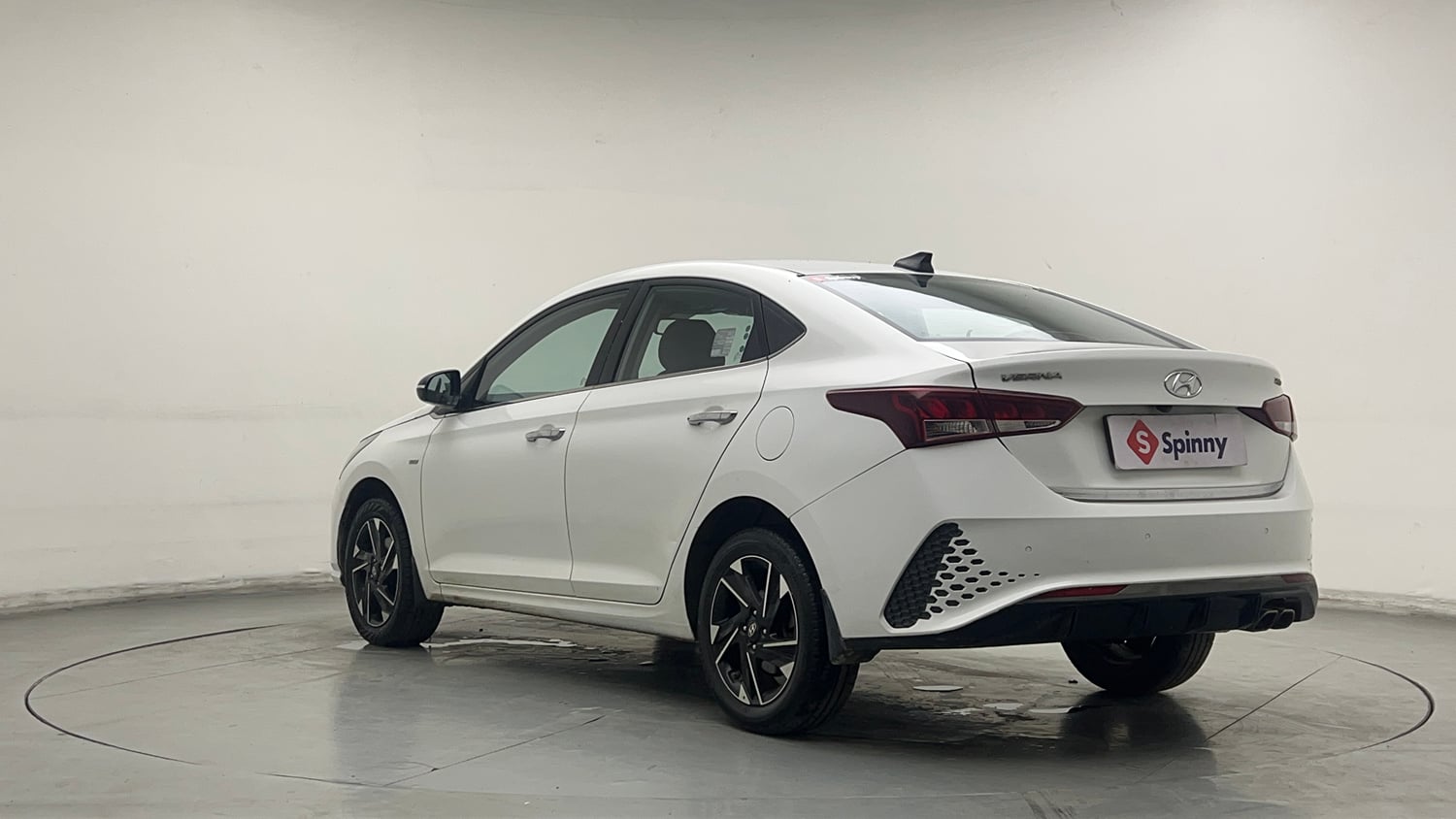 Used 2021 Hyundai Verna SX (O) 1.0 Turbo DCT Petrol Automatic exterior LEFT REAR CORNER VIEW