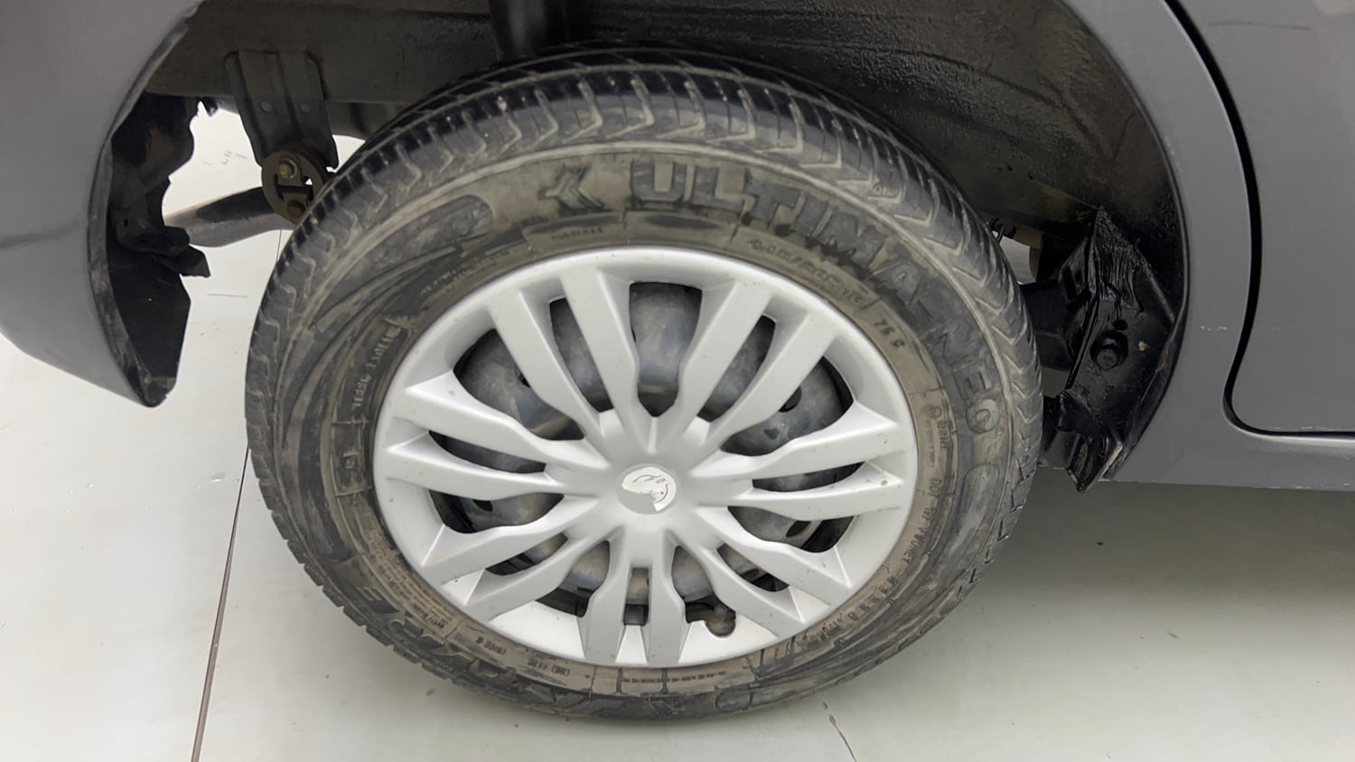 Used 2023 Maruti Suzuki Alto K10 VXi S-CNG Cng Manual tyres RIGHT REAR TYRE RIM VIEW