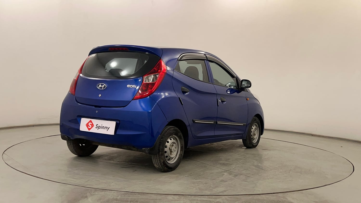 Used 2017 Hyundai Eon Era + AirBag Petrol Manual exterior RIGHT REAR CORNER VIEW