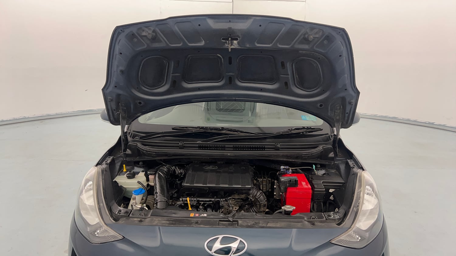 Used 2021 Hyundai Grand i10 Nios Sportz 1.2 Kappa VTVT Petrol Manual engine ENGINE & BONNET OPEN FRONT VIEW