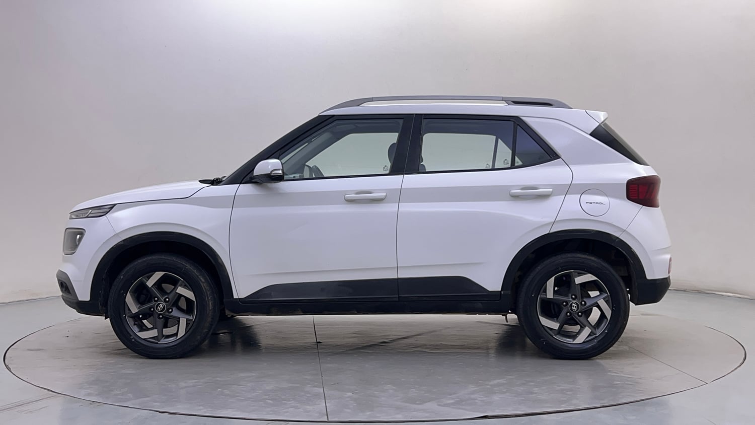 Used 2020 Hyundai Venue SX 1.0 Turbo Petrol Manual exterior LEFT SIDE VIEW