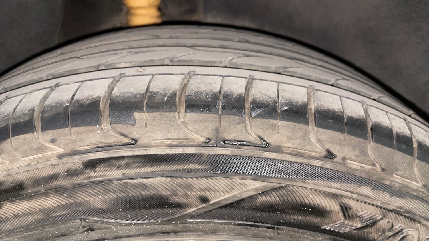 Used 2017 Hyundai Creta 1.6 SX Plus AT Petrol Petrol Automatic tyres RIGHT REAR TYRE TREAD VIEW