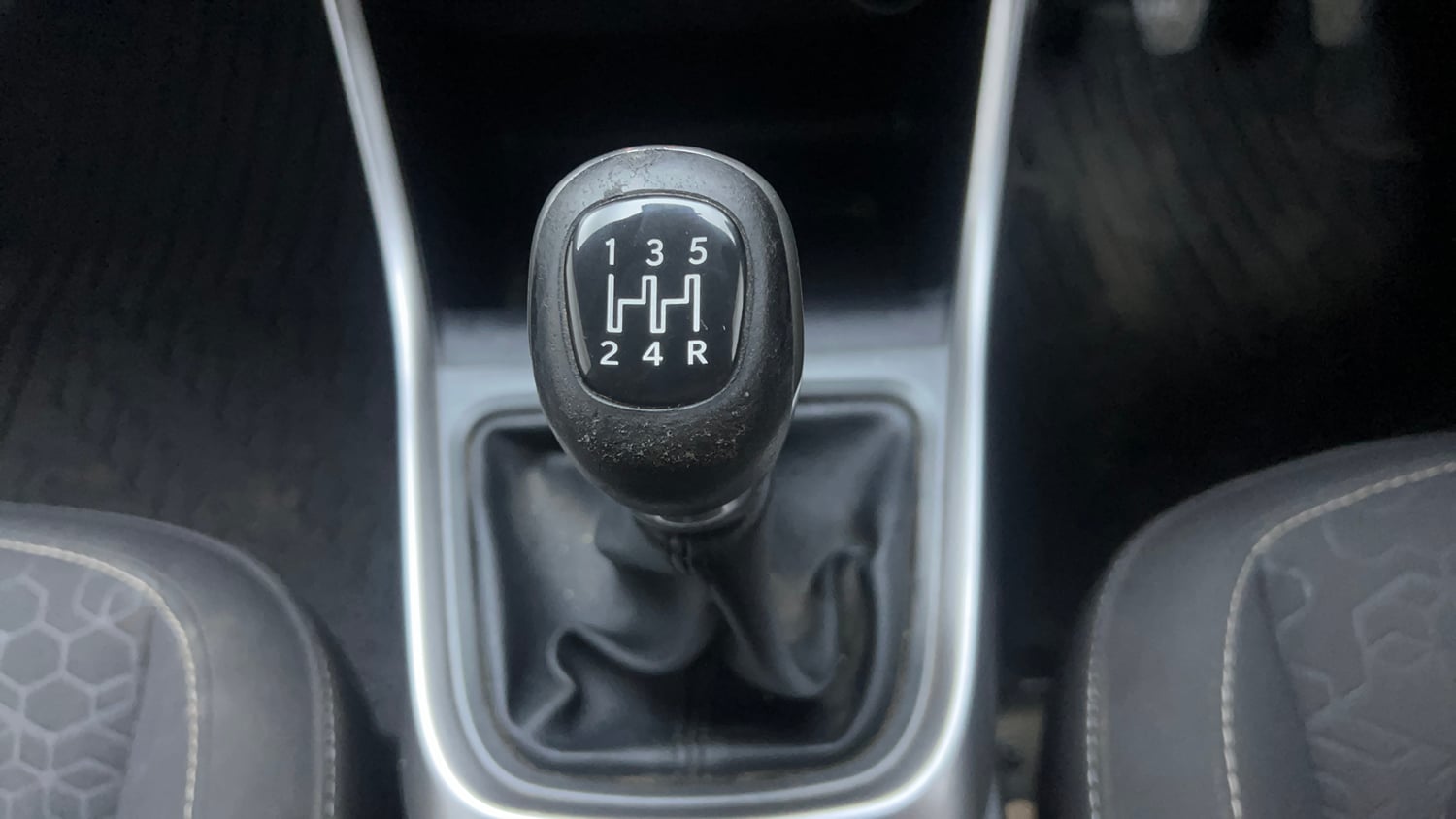 Used 2022 Tata Altroz XZ Petrol Petrol Manual interior GEAR  KNOB VIEW