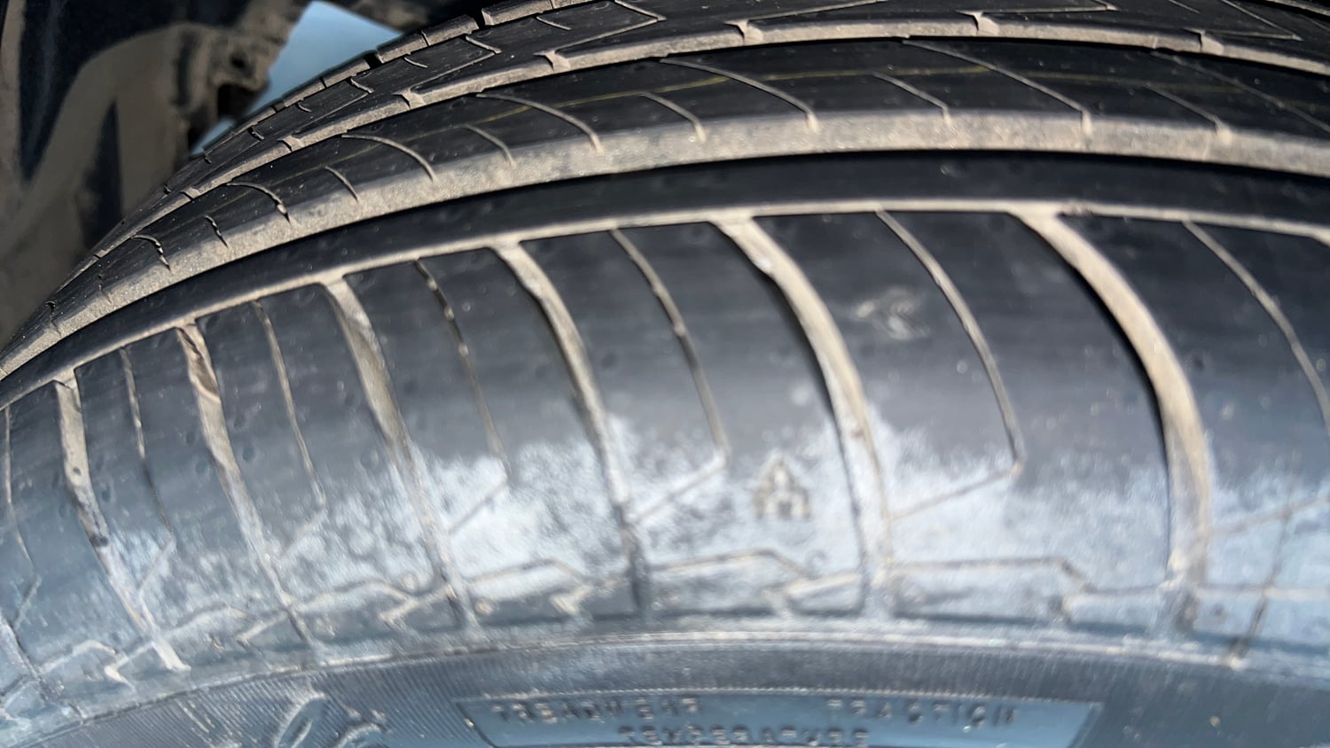 Used 2022 Maruti Suzuki Ciaz Delta 1.5 Petrol Manual tyres LEFT FRONT TYRE TREAD VIEW