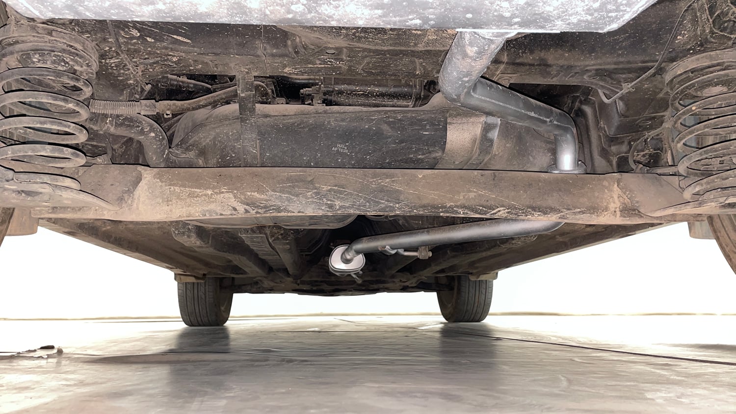 Used 2017 Hyundai Creta 1.6 SX Plus AT Petrol Petrol Automatic extra REAR UNDERBODY VIEW (TAKEN FROM REAR)