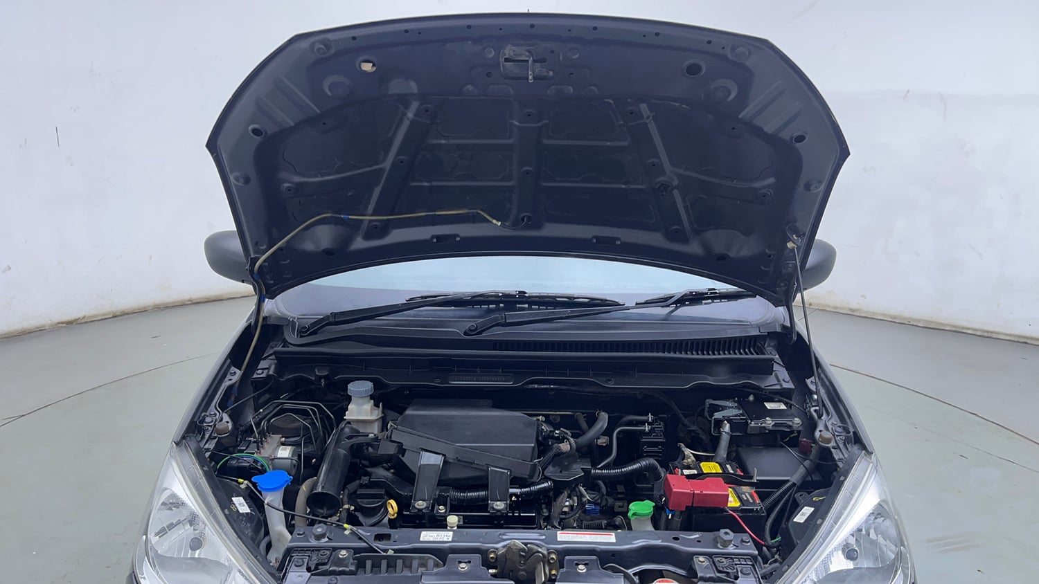 Used 2024 Maruti Suzuki Alto K10 VXi Plus Petrol Manual engine ENGINE & BONNET OPEN FRONT VIEW