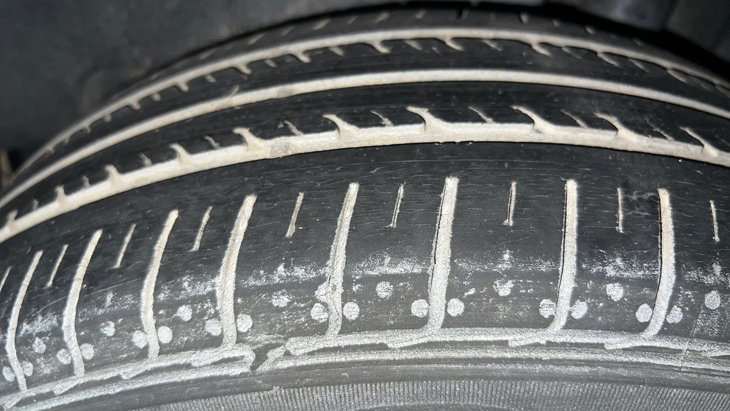 Used 2022 Maruti Suzuki Ciaz Delta 1.5 Petrol Manual tyres LEFT REAR TYRE TREAD VIEW