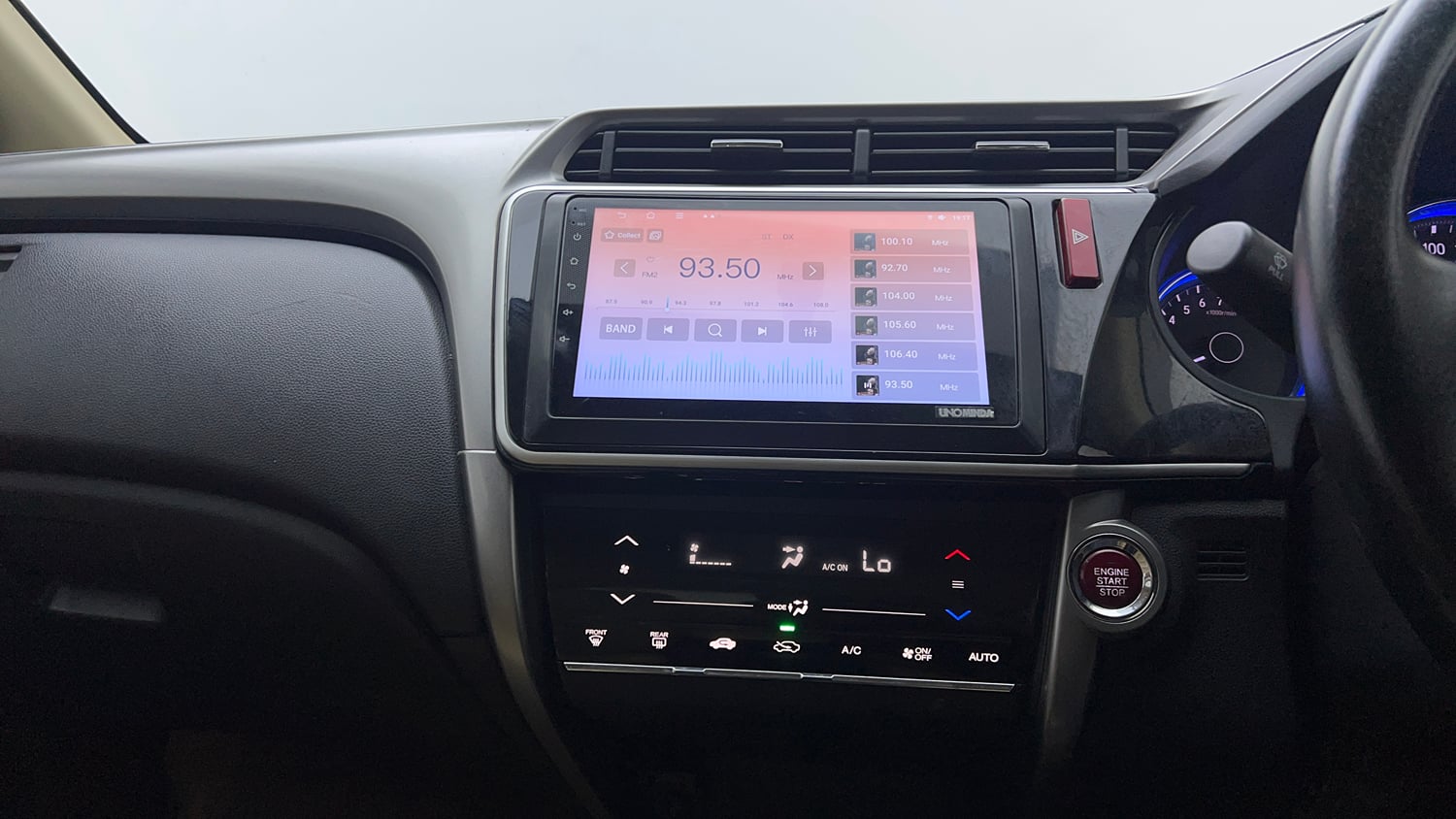 Used 2015 Honda City VX Petrol Manual interior MUSIC SYSTEM & AC CONTROL VIEW