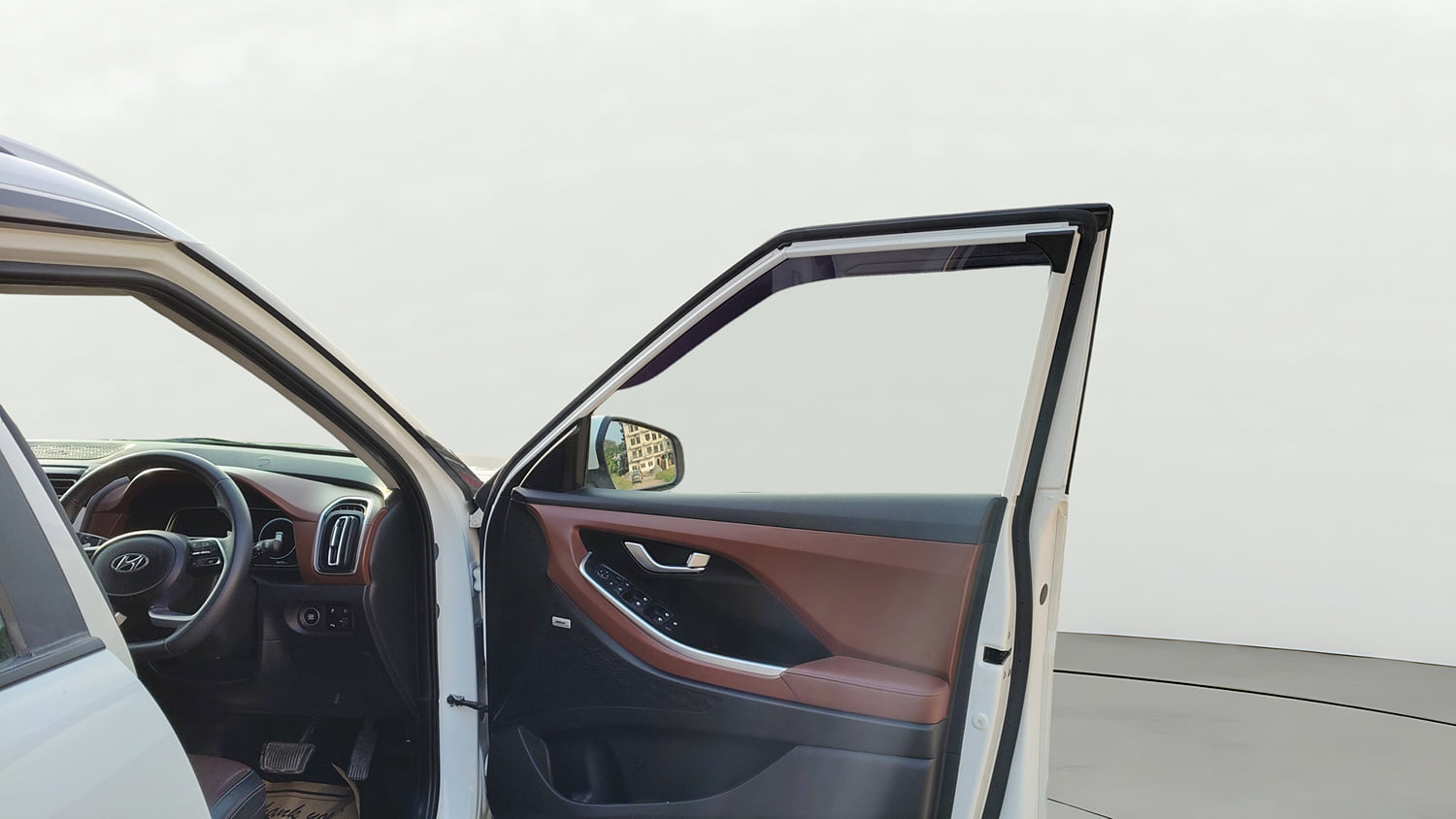 Used 2022 Hyundai Alcazar Signature (O) 6 STR 1.5 Diesel AT Diesel Automatic interior RIGHT FRONT DOOR OPEN VIEW