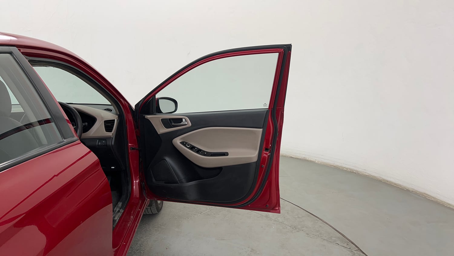 Used 2015 Hyundai Elite i20 Asta 1.2 Petrol Manual interior RIGHT FRONT DOOR OPEN VIEW