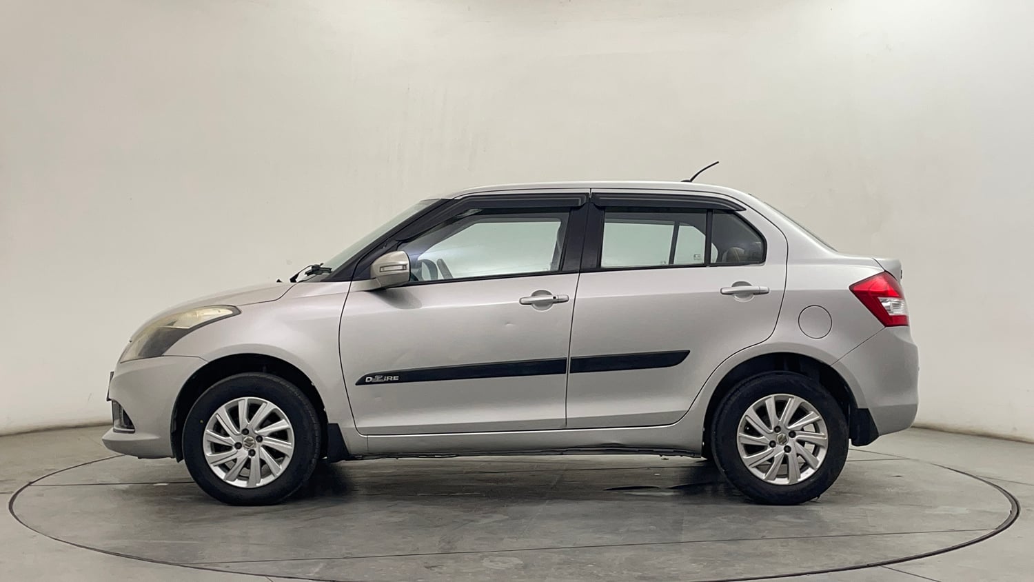 Used 2016 Maruti Suzuki Swift Dzire ZDI Diesel Manual exterior LEFT SIDE VIEW