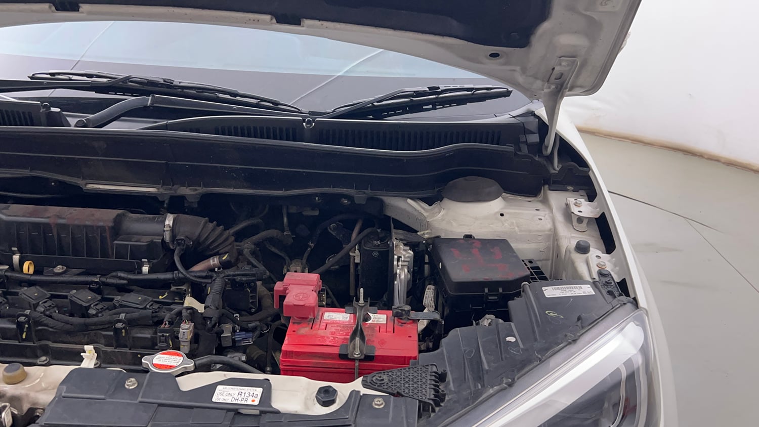 Used 2022 Toyota Urban Cruiser Premium Grade MT Petrol Manual engine ENGINE LEFT SIDE HINGE & APRON VIEW