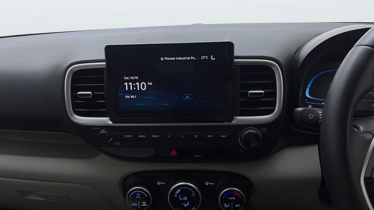 Used 2022 Hyundai Venue SX 1.2 Petrol Petrol Manual top_features Integrated (in-dash) music system