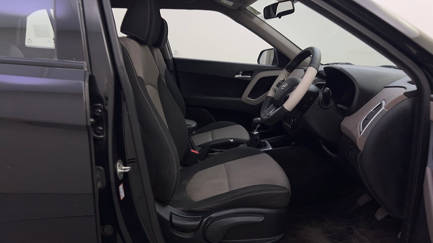 Used 2019 Hyundai Creta SX 1.6 Petrol Petrol Manual interior RIGHT SIDE FRONT DOOR CABIN VIEW