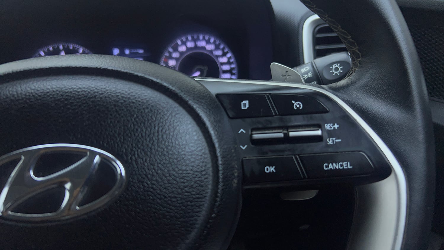 Used 2021 Hyundai Venue SX Plus 1.0 Turbo DCT Petrol Automatic top_features Cruise control