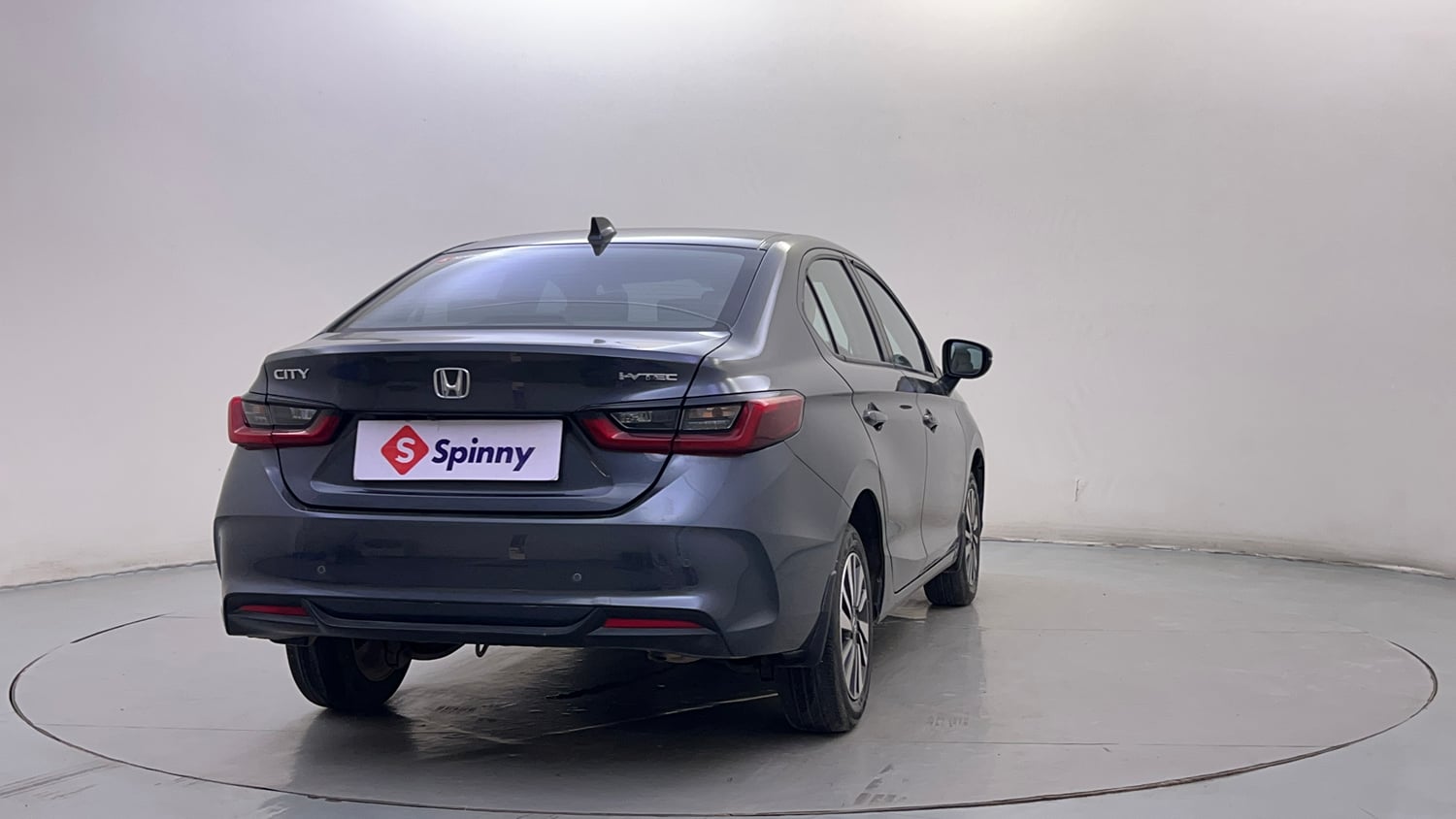 Used 2024 Honda City VX Petrol MT Petrol Manual exterior RIGHT REAR CORNER VIEW