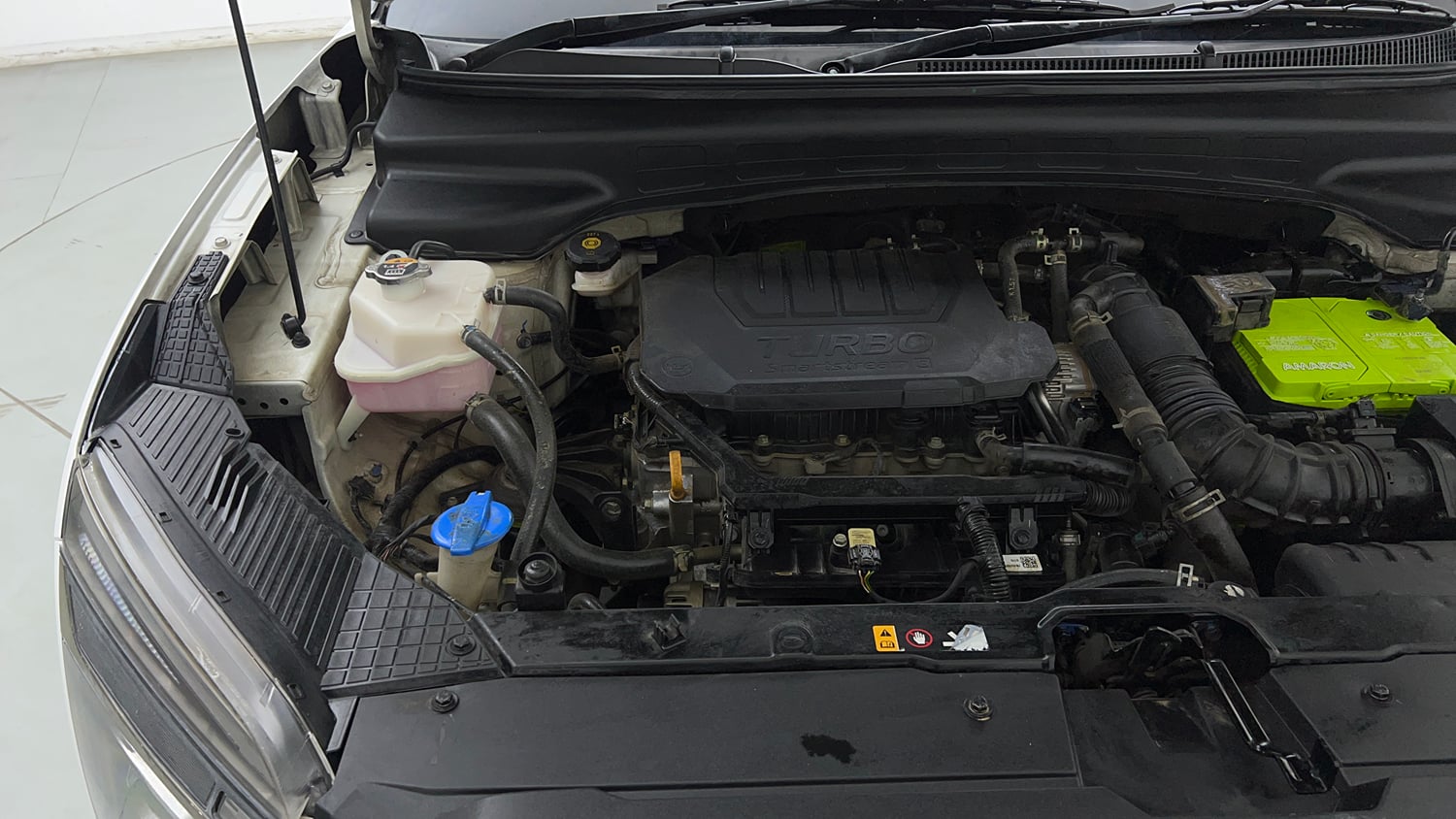 Used 2023 Hyundai Alcazar Signature (O) 7 STR 1.5 Petrol DCT Petrol Automatic engine ENGINE RIGHT SIDE VIEW