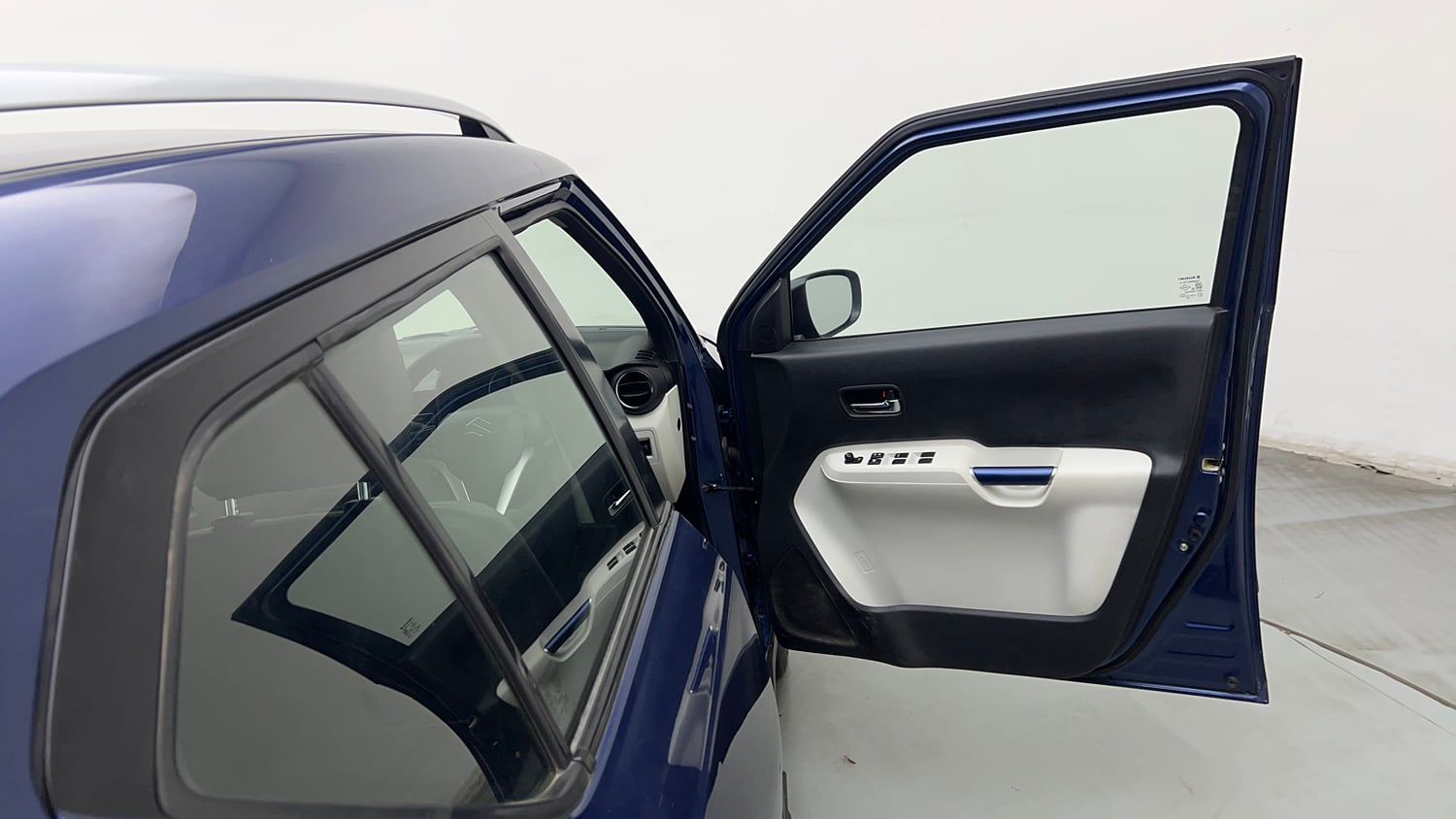 Used 2021 Maruti Suzuki Ignis Zeta 1.2 MT Petrol Manual interior RIGHT FRONT DOOR OPEN VIEW