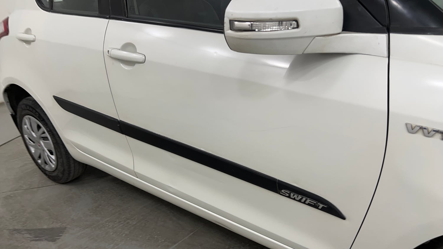 Used 2012 Maruti Suzuki Swift VXi Petrol Manual dents MINOR DENT