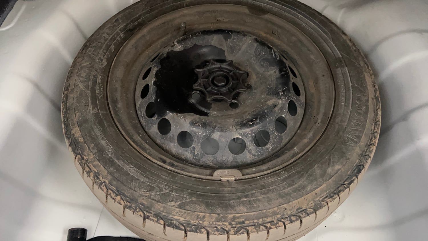 Used 2020 Hyundai Xcent S Petrol Manual tyres SPARE TYRE VIEW