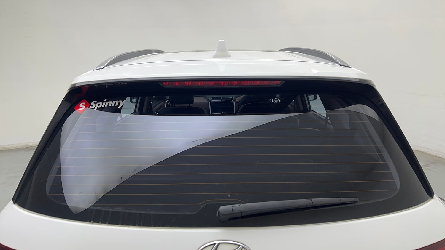 Used 2024 Hyundai Alcazar Platinum (O) 7 Seater 1.5 Diesel AT Diesel Automatic exterior BACK WINDSHIELD VIEW