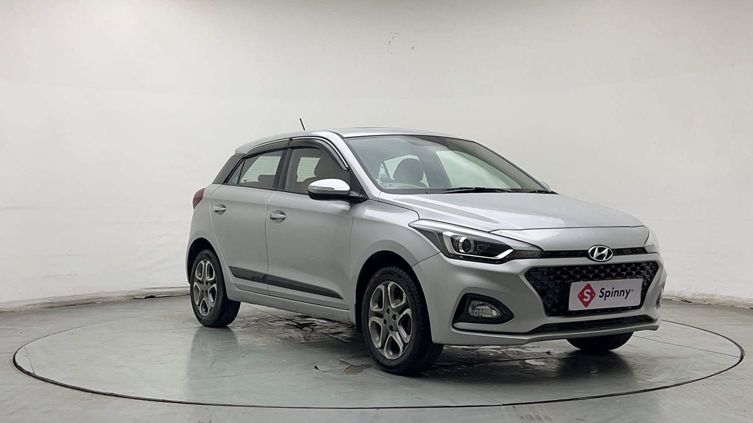 Used 2018 Hyundai Elite i20 Asta 1.2 (O) Petrol Manual exterior RIGHT FRONT CORNER VIEW