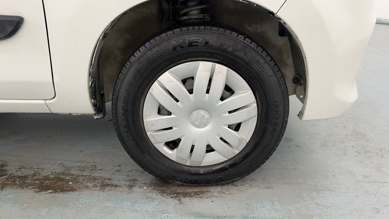 Used 2019 Maruti Suzuki Alto 800 LXi (O) Petrol Manual tyres RIGHT FRONT TYRE RIM VIEW