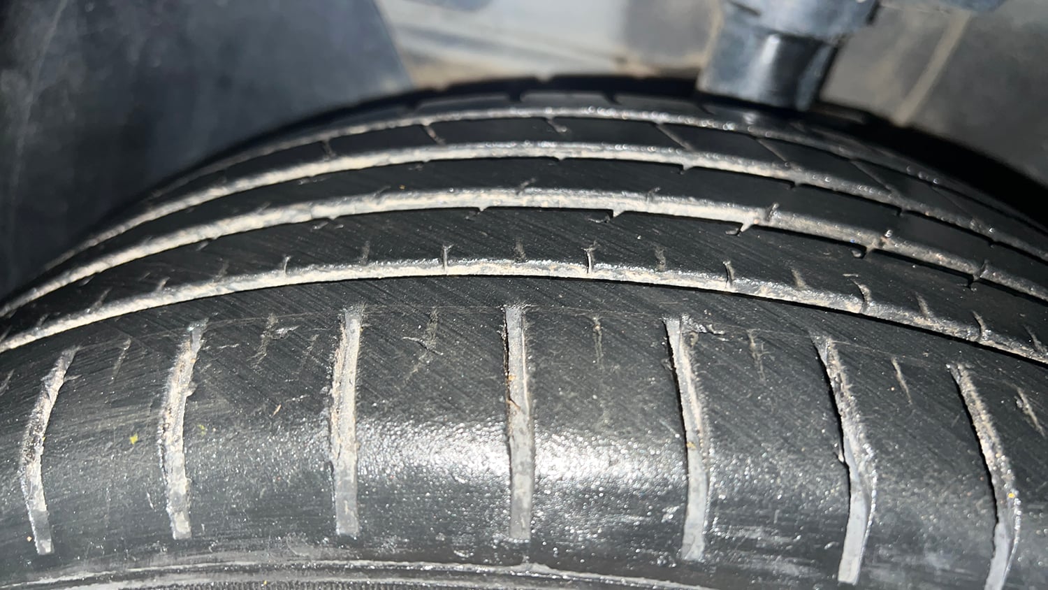 Used 2024 Hyundai New i20 Asta 1.2 MT Petrol Manual tyres LEFT FRONT TYRE TREAD VIEW