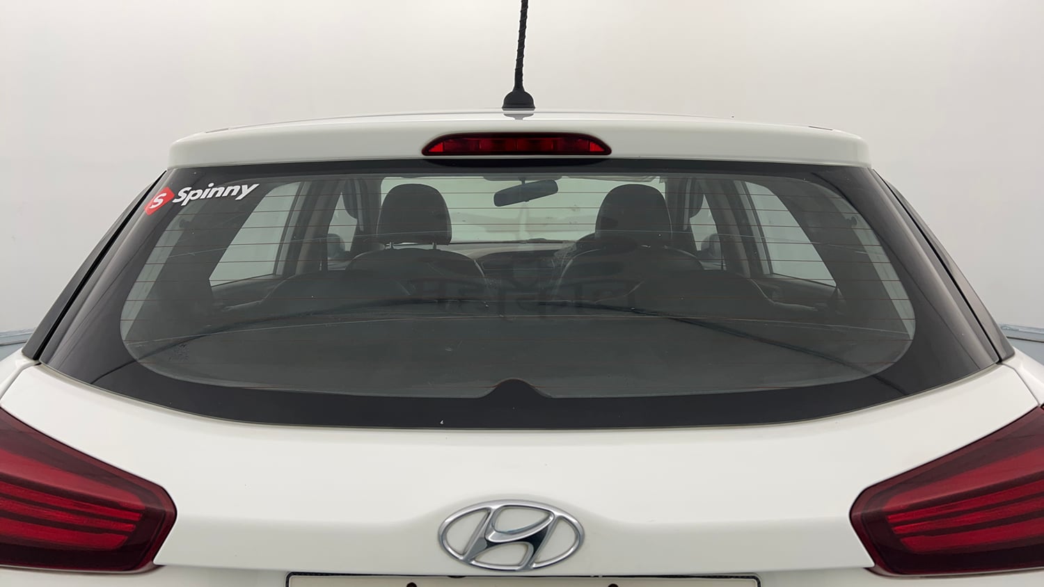 Used 2020 Hyundai Elite i20 Sportz Plus 1.2 Petrol Manual exterior BACK WINDSHIELD VIEW