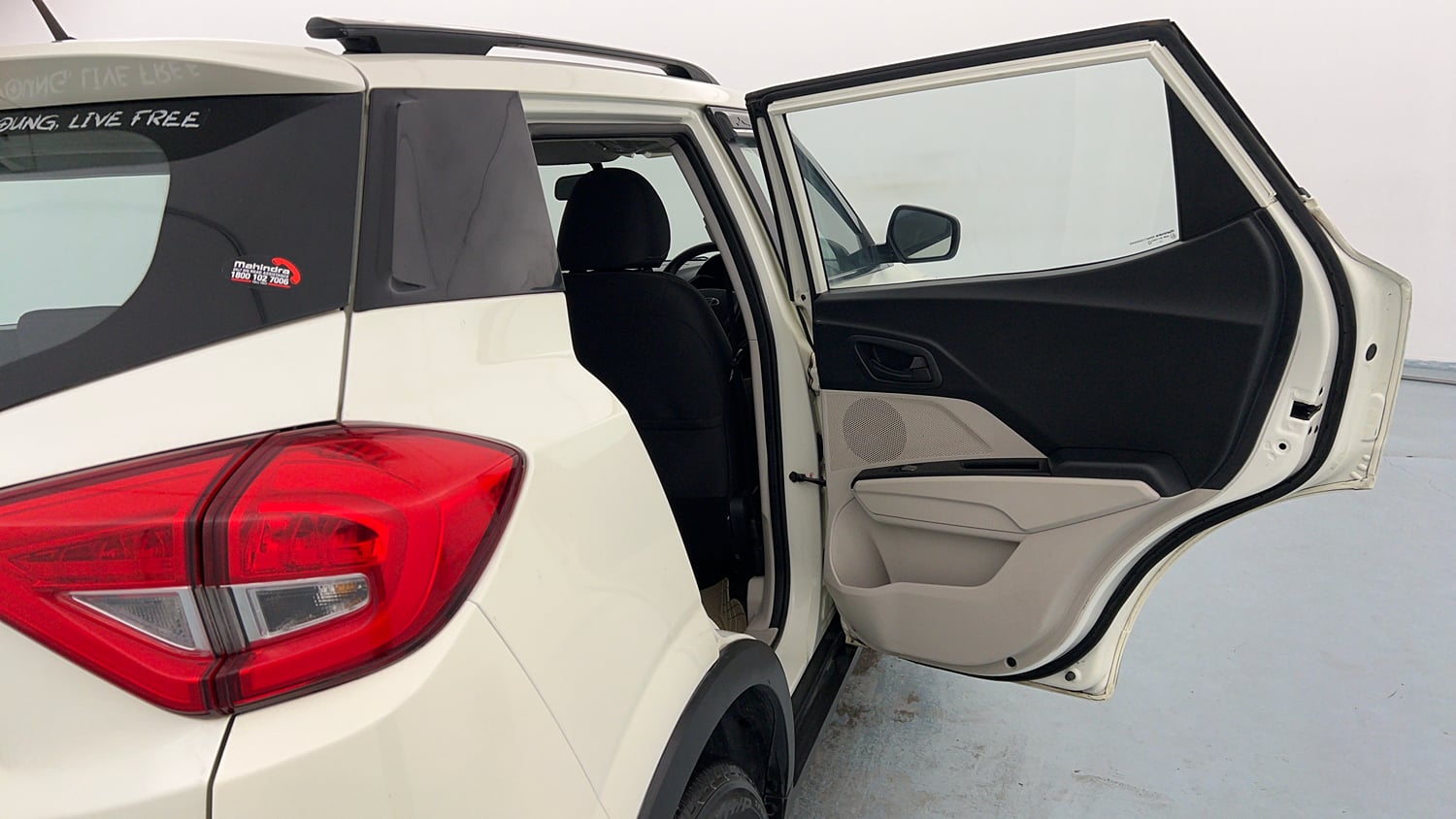 Used 2021 Mahindra XUV 300 W6 1.2 Petrol Petrol Manual interior RIGHT REAR DOOR OPEN VIEW