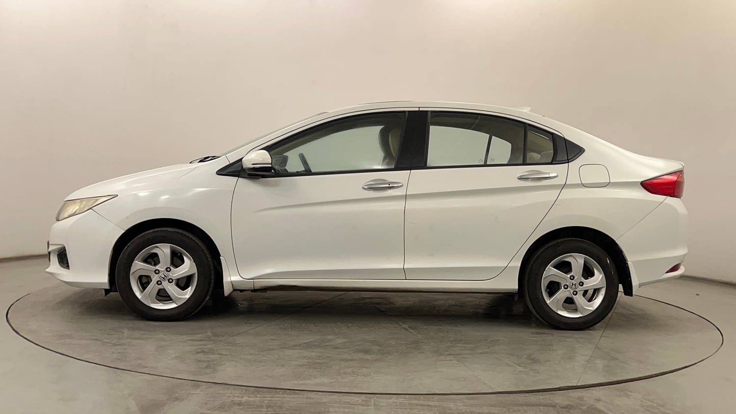 Used 2015 Honda City VX CVT Petrol Automatic exterior LEFT SIDE VIEW