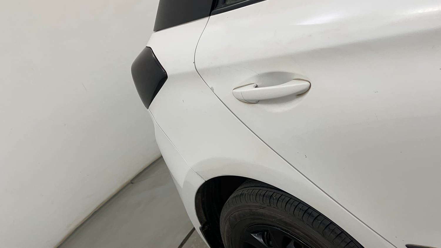 Used 2016 Hyundai Elite i20 Magna 1.2 Petrol Manual dents MINOR SCRATCH