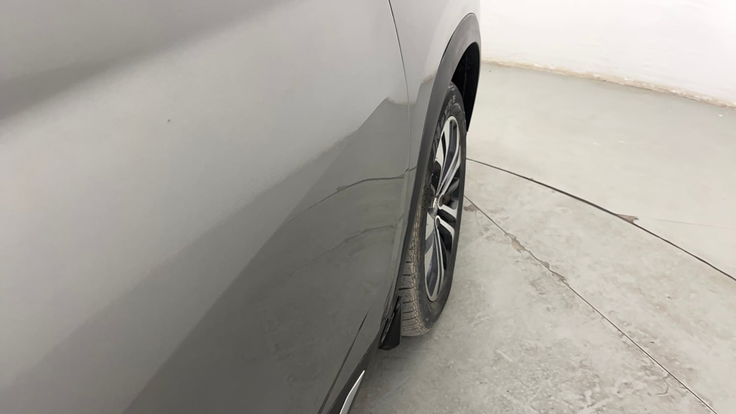 Used 2021 MG Motors Hector Plus Sharp 1.5 Petrol Turbo CVT 6-STR Petrol Automatic dents MINOR DENT