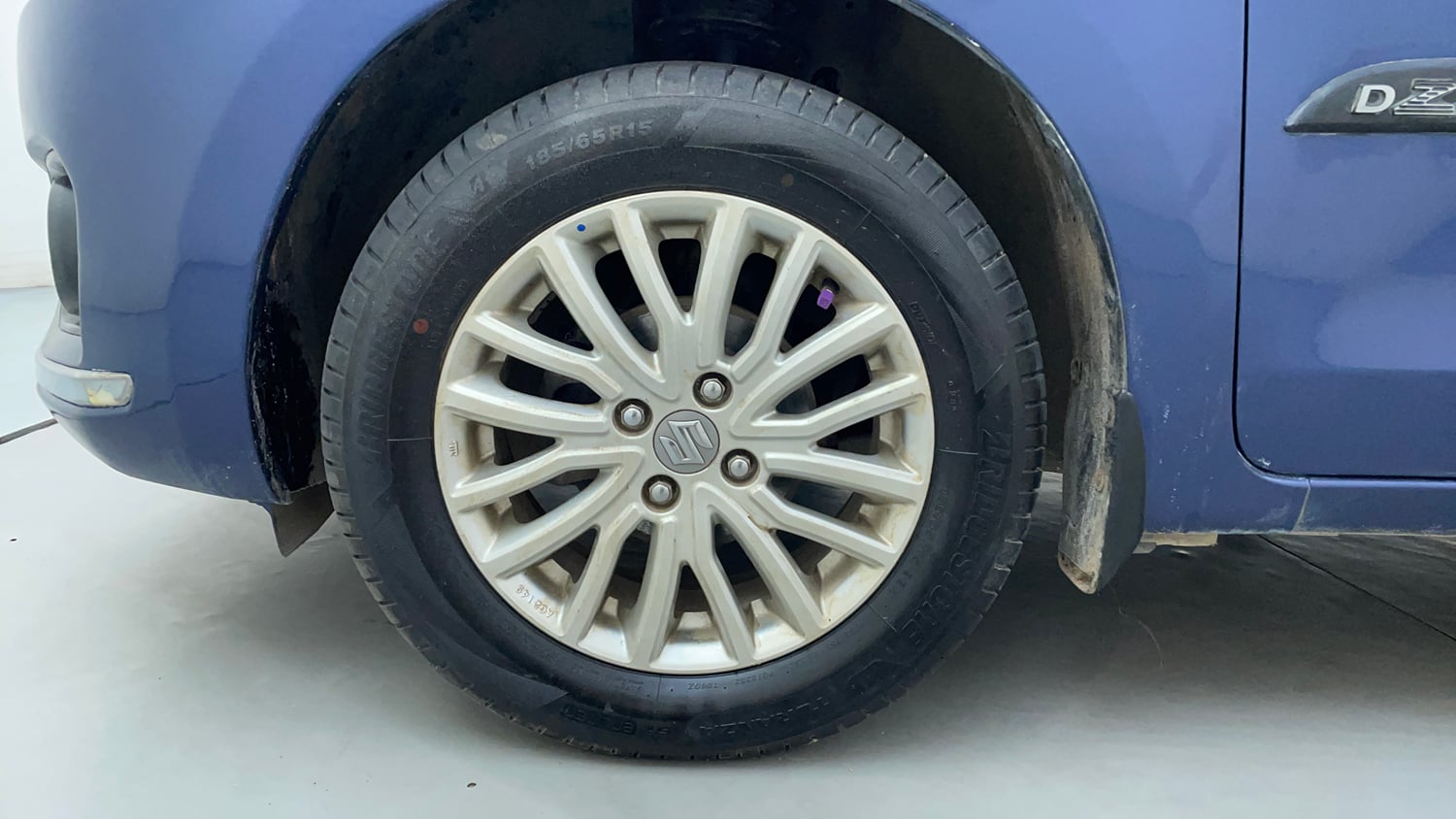 Used 2017 Maruti Suzuki Dzire ZXi AMT Petrol Automatic tyres LEFT FRONT TYRE RIM VIEW