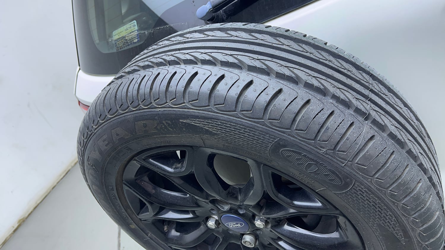 Used 2017 Ford EcoSport Titanium 1.5L TDCi Diesel Manual tyres SPARE TYRE VIEW