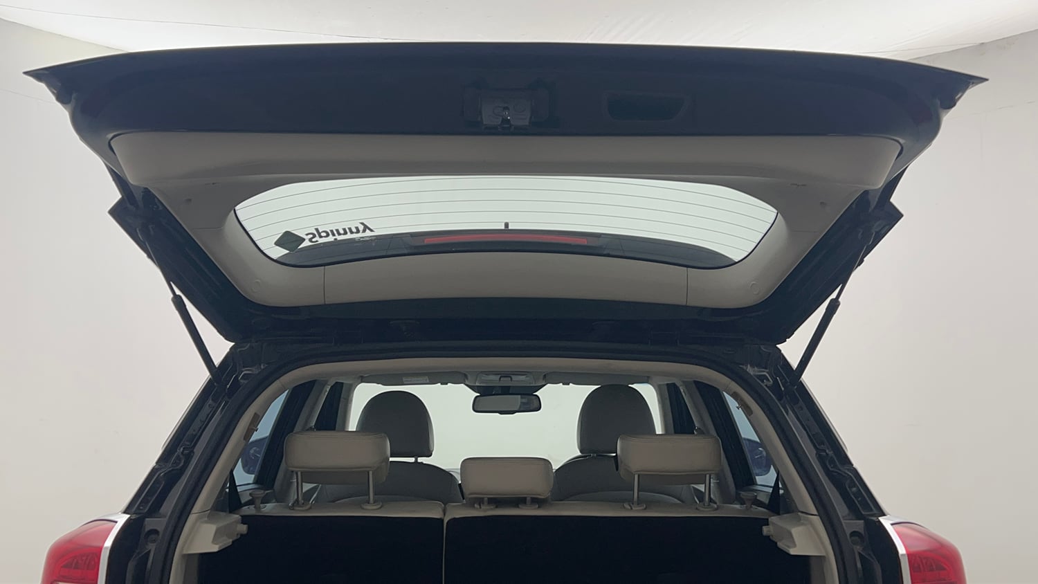 Used 2022 Mahindra XUV 300 W8 (O) 1.2 Petrol Petrol Manual interior DICKY DOOR OPEN VIEW