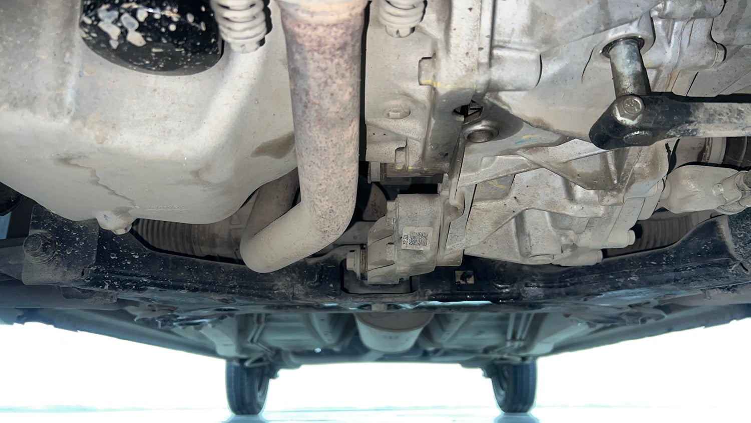 Used 2023 Maruti Suzuki Alto K10 VXi S-CNG Cng Manual extra FRONT LEFT UNDERBODY VIEW