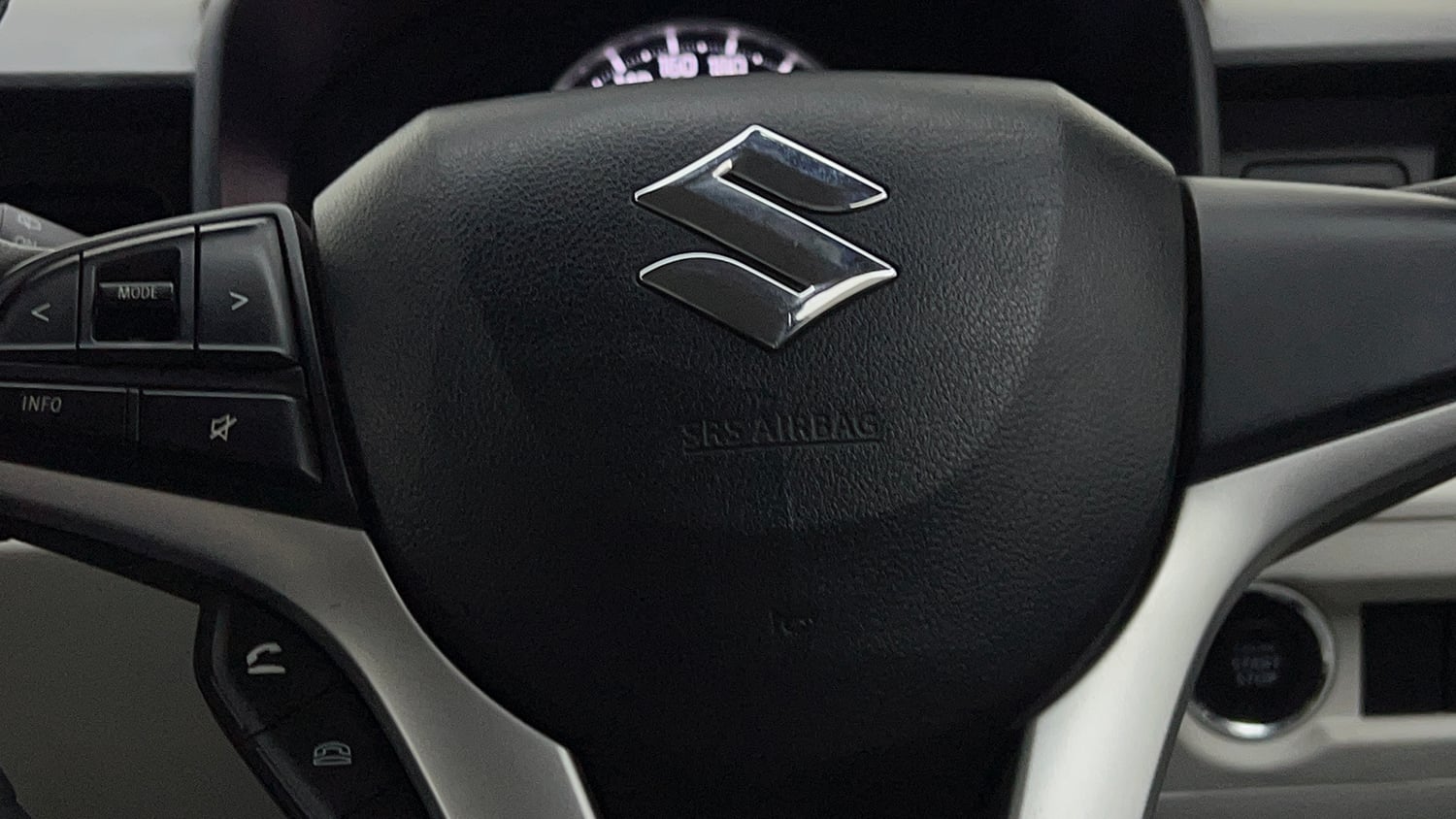 Used 2021 Maruti Suzuki Ignis Zeta 1.2 MT Petrol Manual top_features Airbags