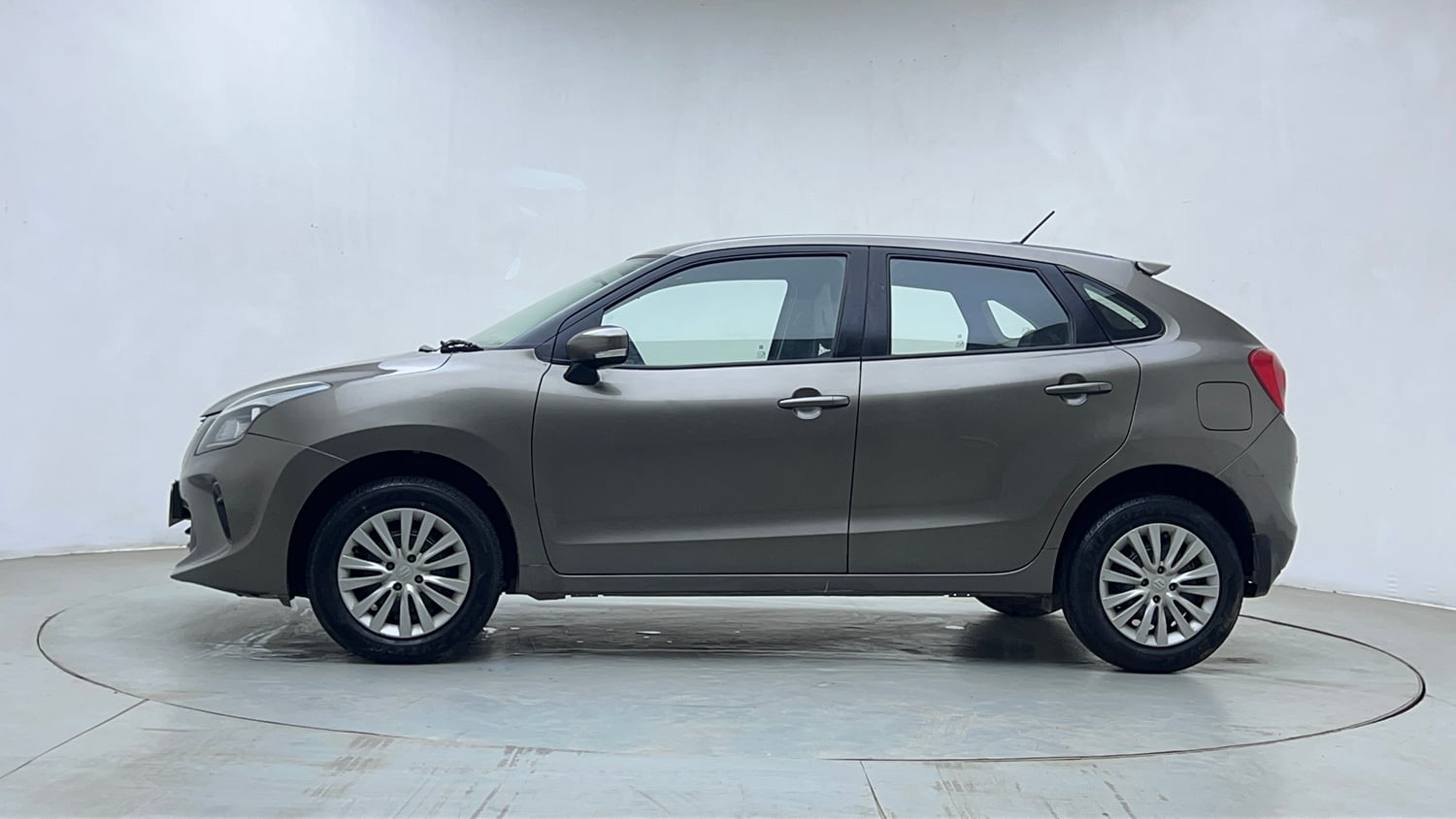 Used 2019 Maruti Suzuki Baleno Delta Petrol Manual exterior LEFT SIDE VIEW