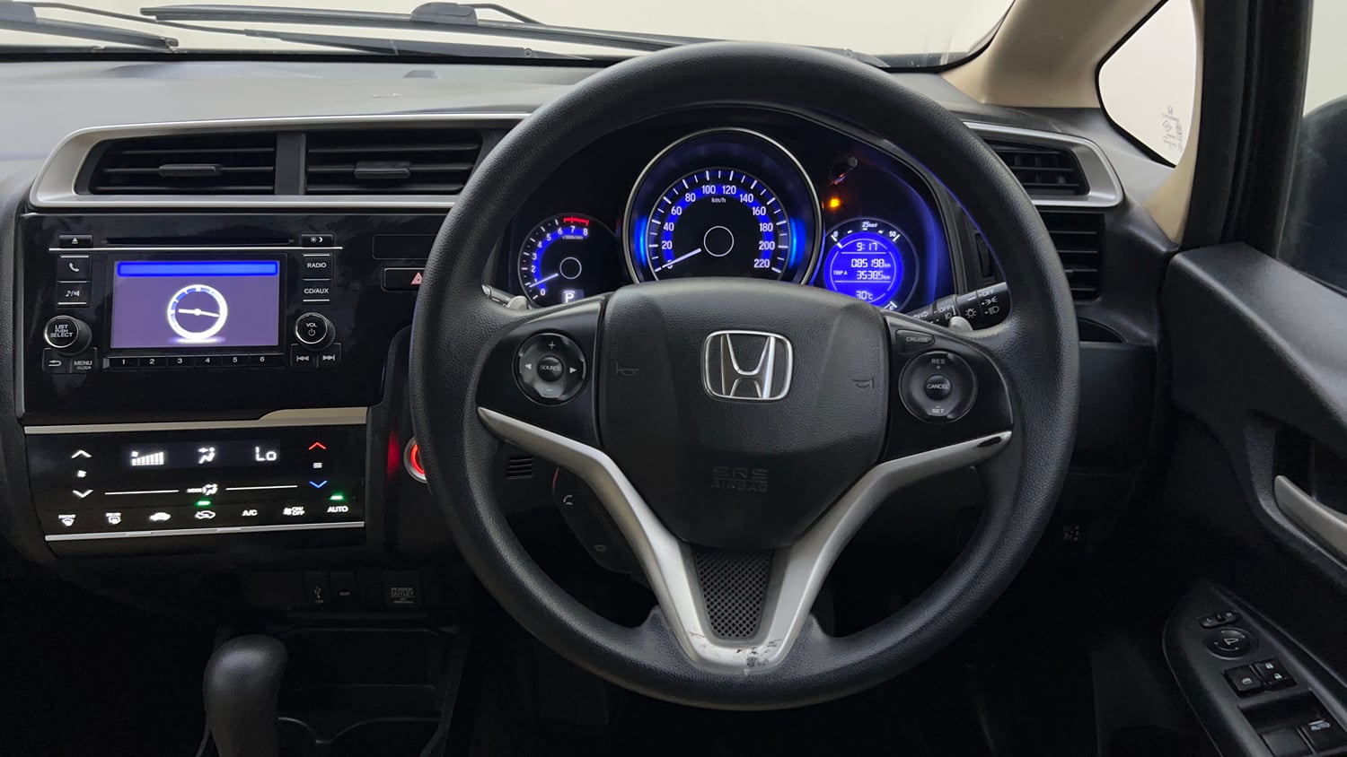 Used 2018 Honda Jazz V CVT Petrol Petrol Automatic interior STEERING VIEW