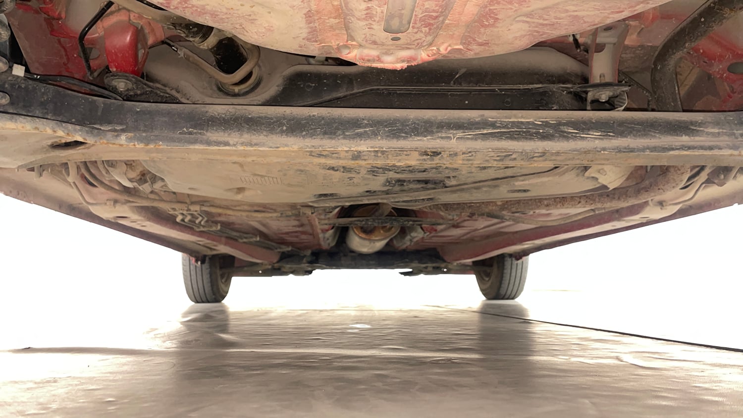 Used 2020 Maruti Suzuki Swift VXi Petrol Manual extra REAR UNDERBODY VIEW (TAKEN FROM REAR)