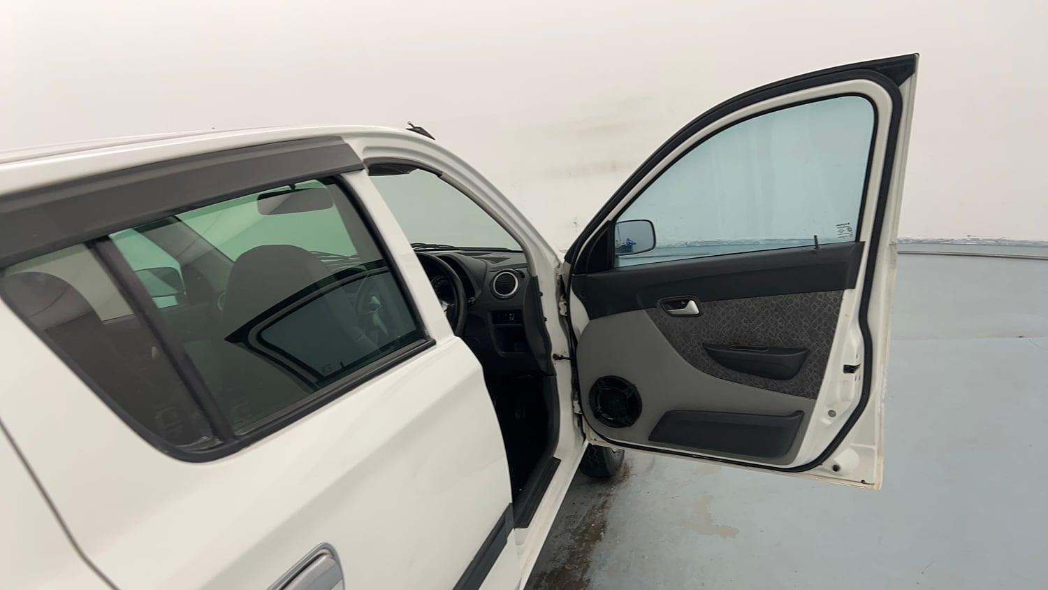 Used 2019 Maruti Suzuki Alto 800 LXi (O) Petrol Manual interior RIGHT FRONT DOOR OPEN VIEW