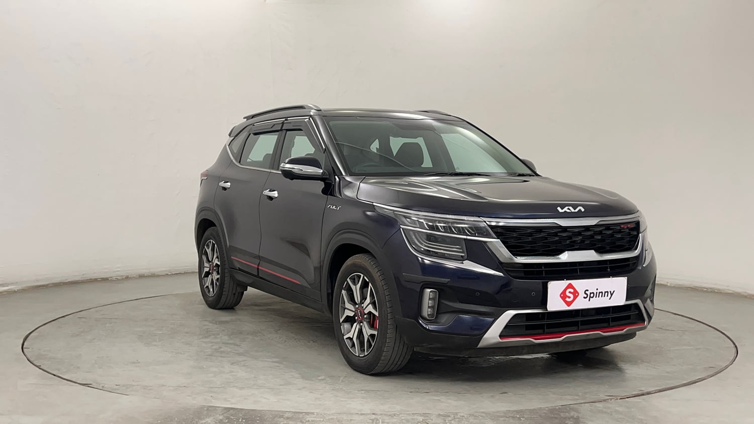 Used 2022 Kia Seltos GTX Plus 1.4 DCT Petrol Automatic exterior RIGHT FRONT CORNER VIEW