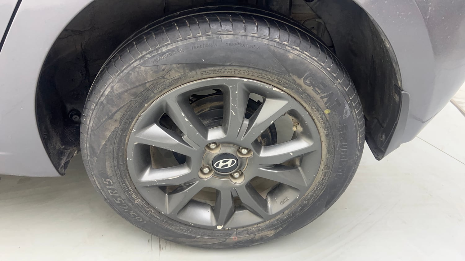 Used 2019 Hyundai Elite i20 Sportz Plus 1.2 Petrol Manual tyres LEFT REAR TYRE RIM VIEW