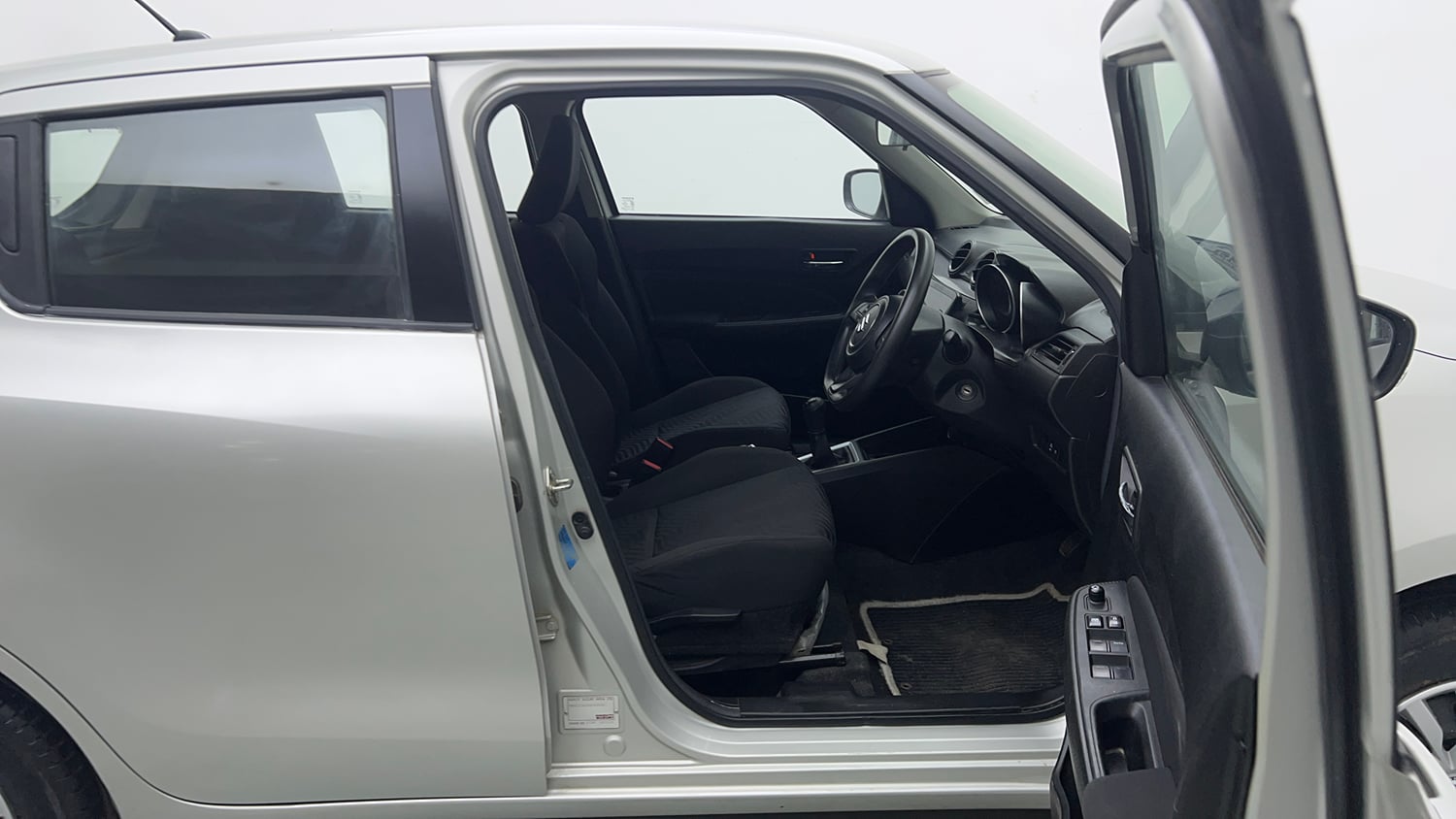 Used 2021 Maruti Suzuki Swift VXi Petrol Manual interior RIGHT SIDE FRONT DOOR CABIN VIEW